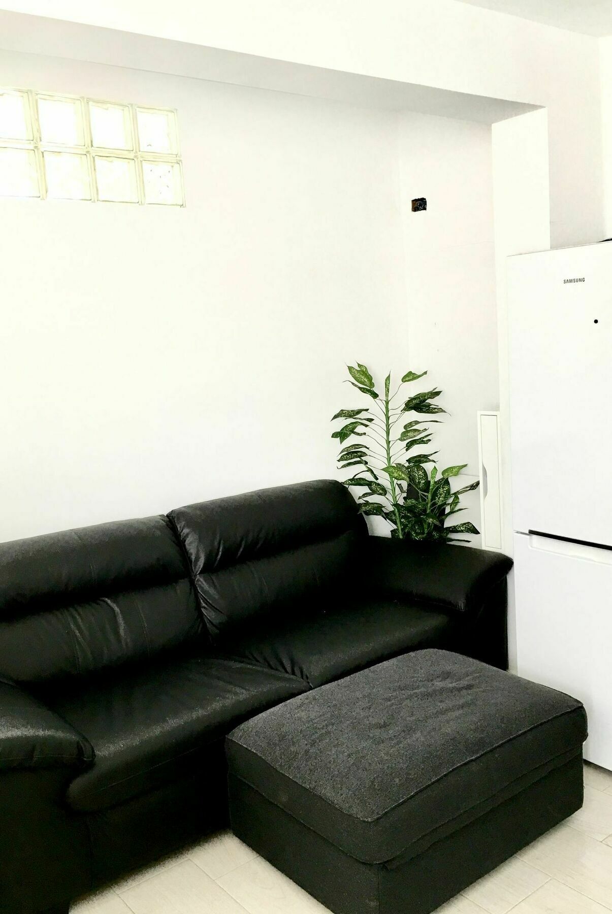 Oyo Guest House Duc De Gaeta Valencia Bagian luar foto
