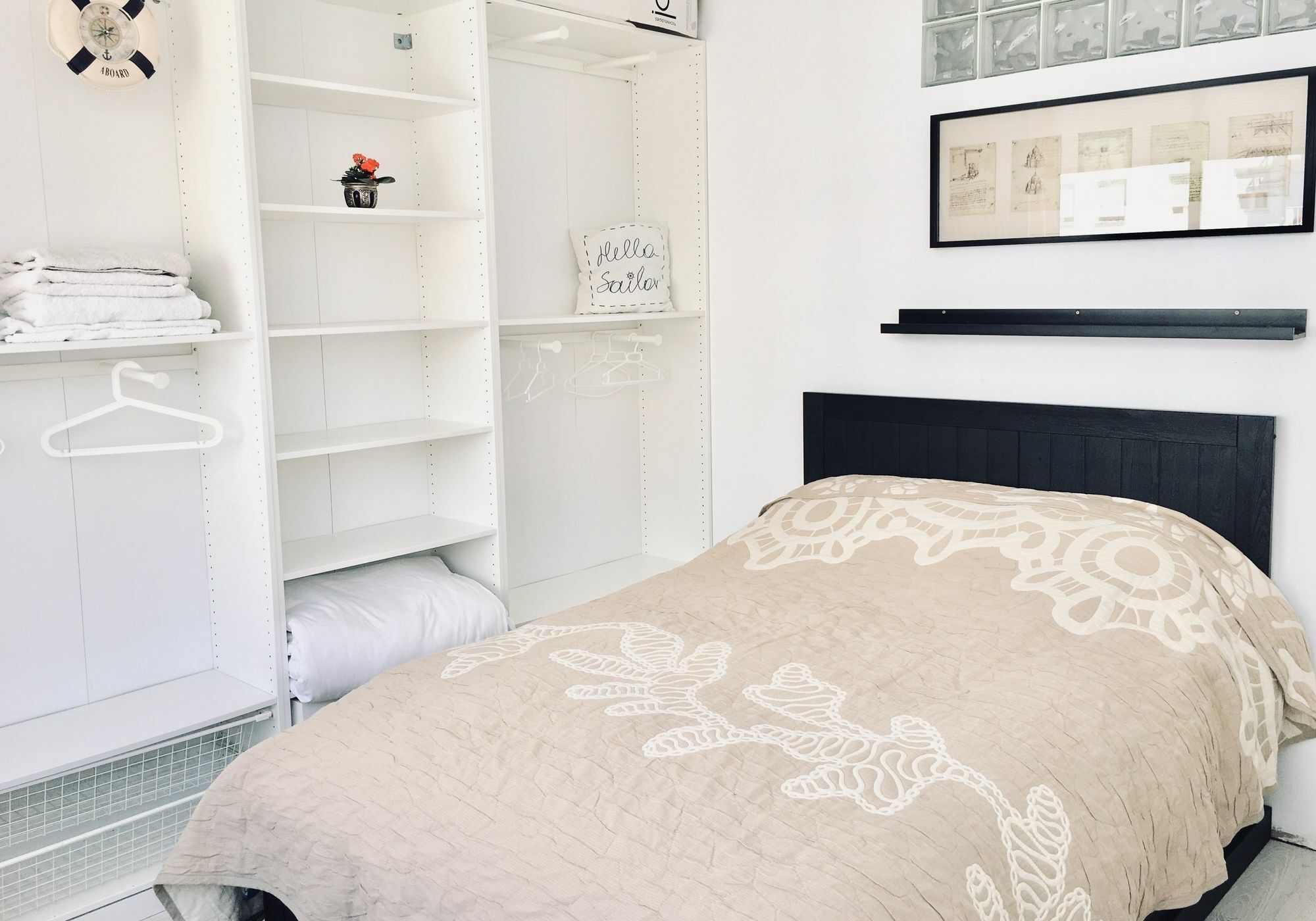 Oyo Guest House Duc De Gaeta Valencia Bagian luar foto