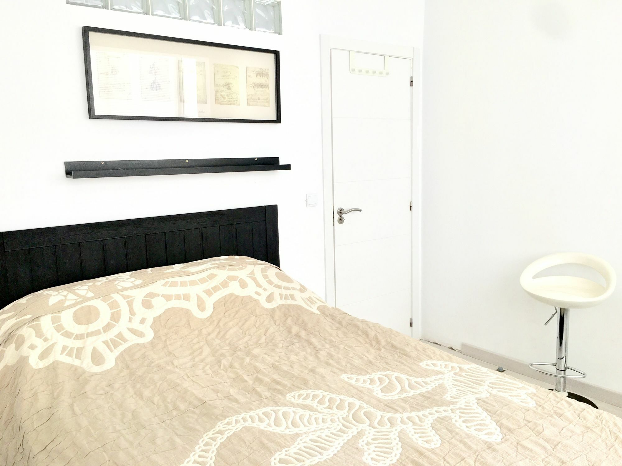 Oyo Guest House Duc De Gaeta Valencia Bagian luar foto